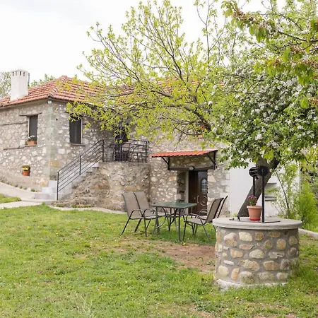 Archontiko Fotini - Traditional Meteora *